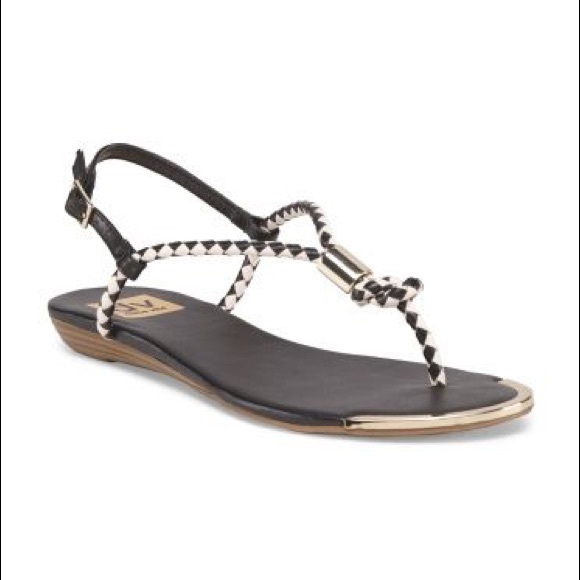 dolce vita thong sandals